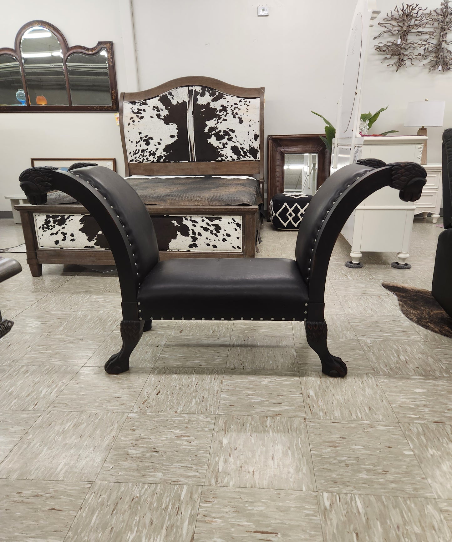 Baker Furniture | Lion Head Window/Bench seat